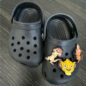 CROCS Black Slippers with Classic Design